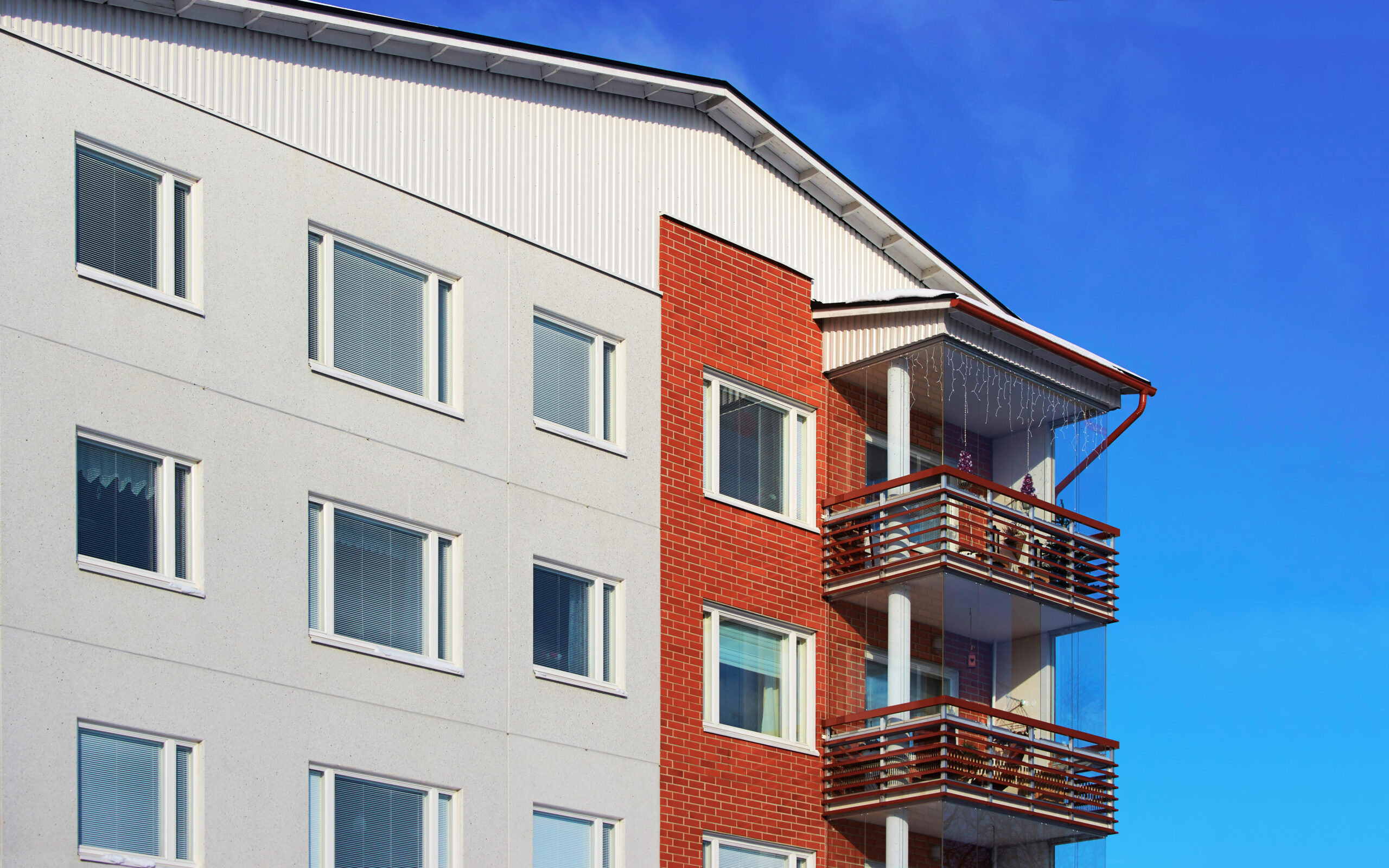 Potential buyers and sellers hit the brakes on Kelowna housing market